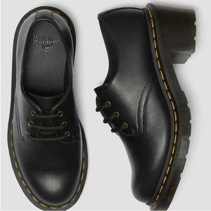 Dr. martens like new